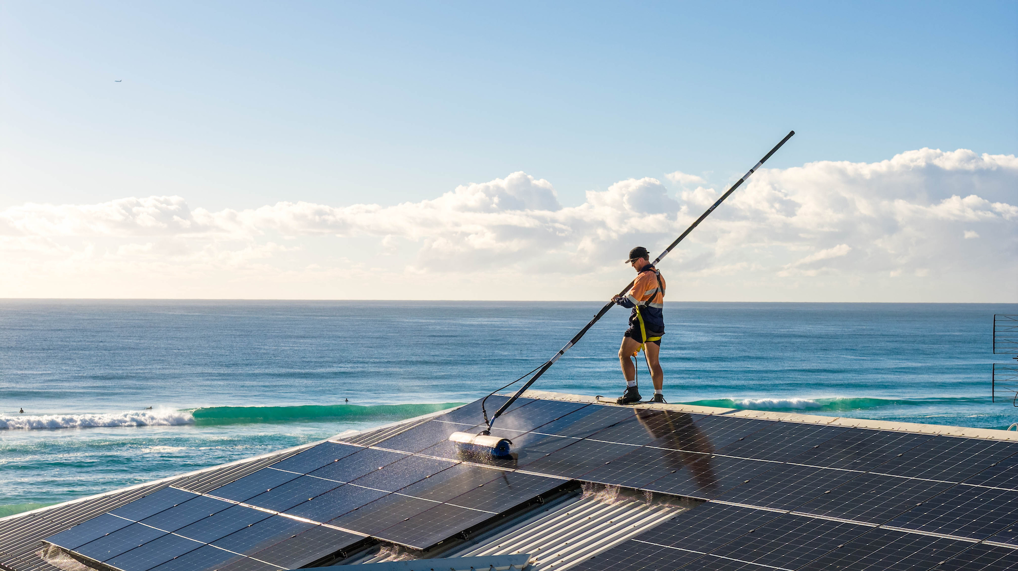 solar panel cleaning palm beach gold coast